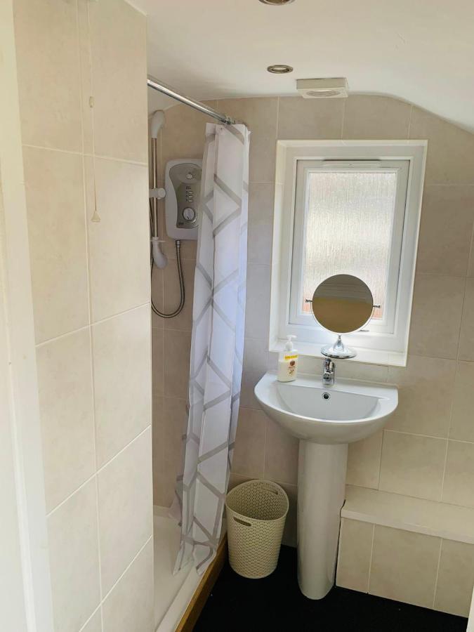 Nevis Rooms - Self Check In With Free Onsite Parking Inverlochy Ngoại thất bức ảnh